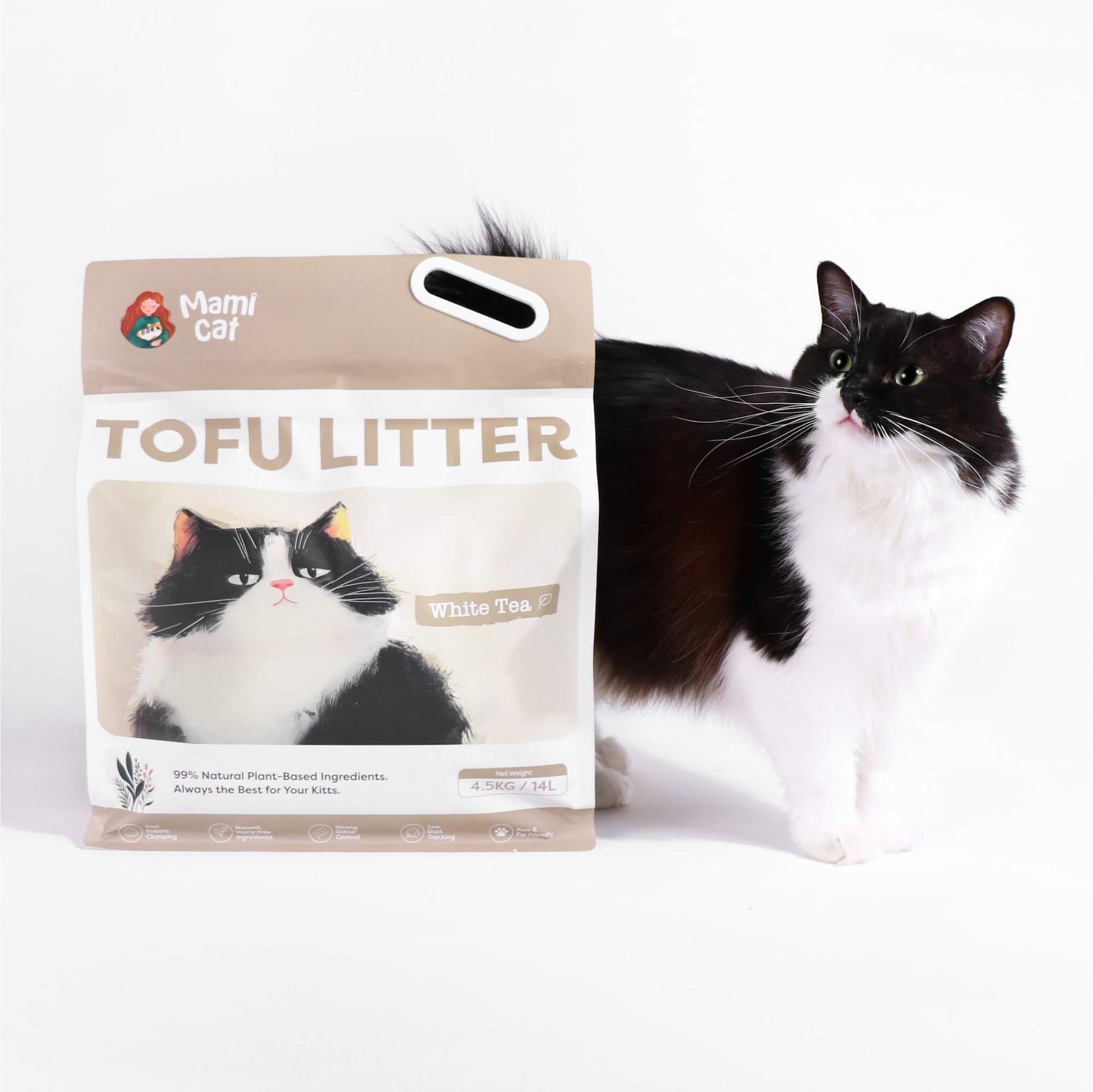 A 4.5 KG Bag of Mami Cat Tofu Litter White Tea Scent, with a cute tuxedo cat beside.